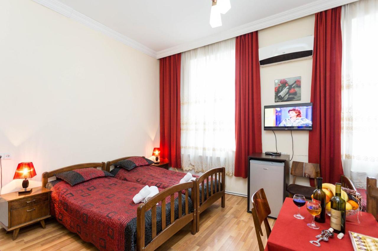 Gis Guest House Tbilisi Exterior foto