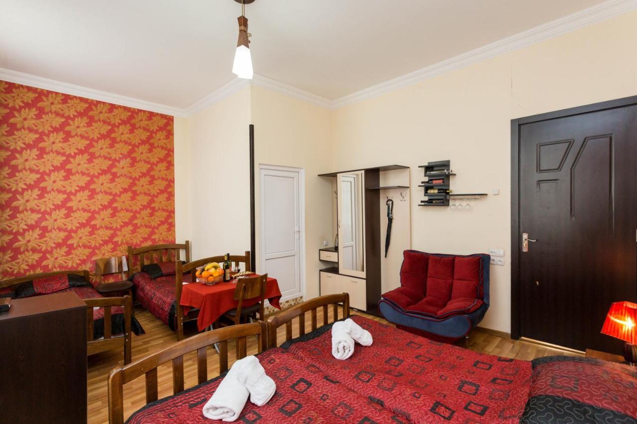 Gis Guest House Tbilisi Exterior foto